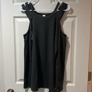 NWT Long Sleeve Cold Shoulder Tee